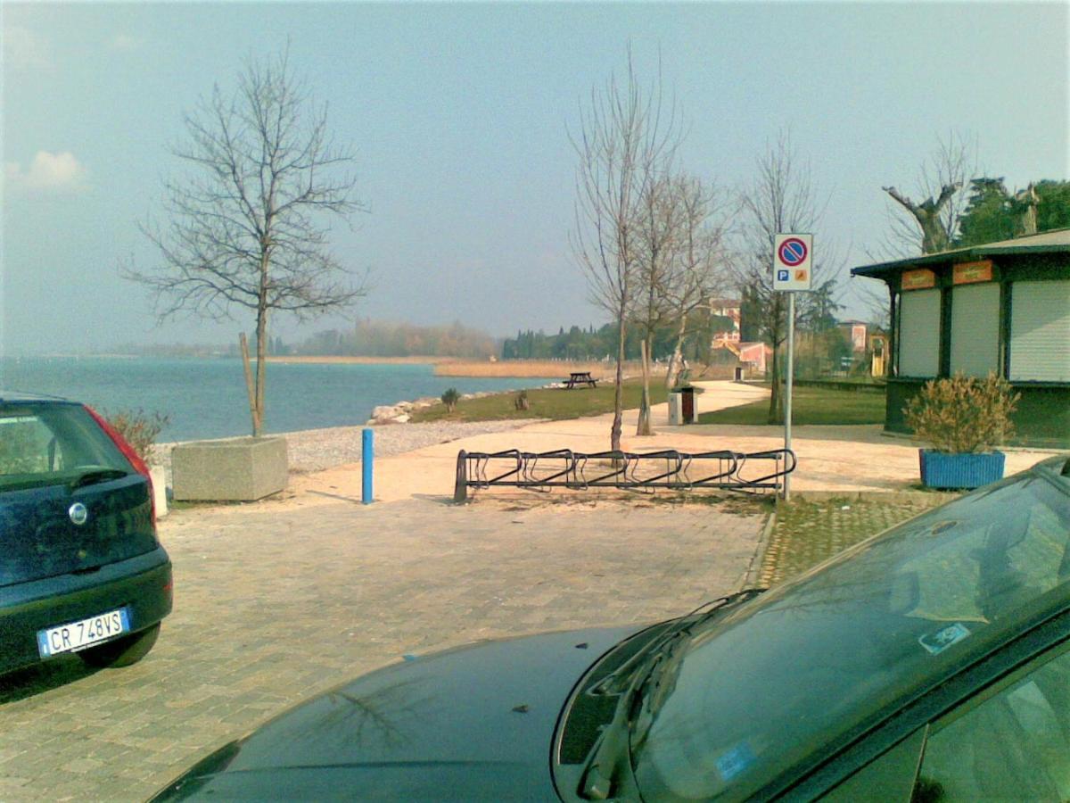 Апартаменты Casa Gisela Дезенцано-дель-Гарда Экстерьер фото